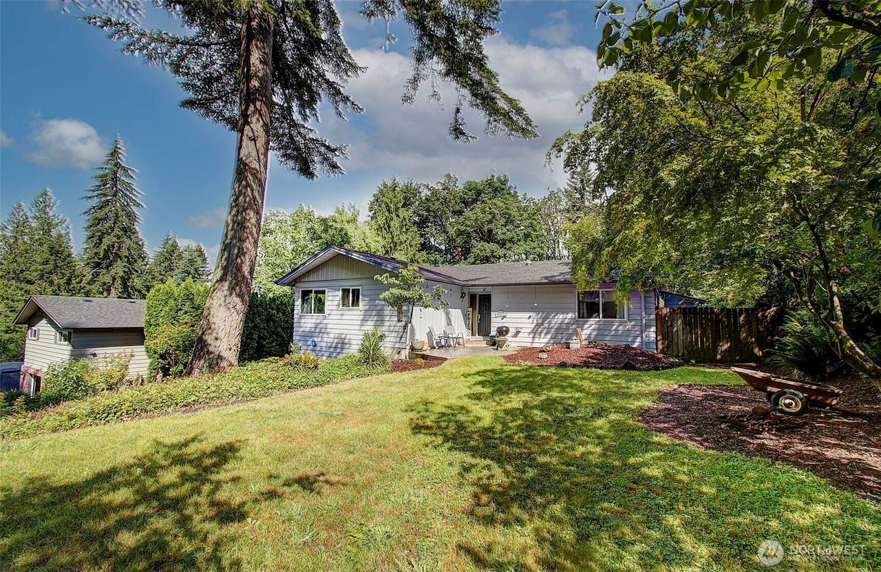 153 Monticello Drive - Photo 1