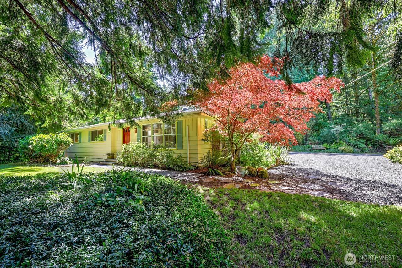 8883 Wardwell Road - Photo 1