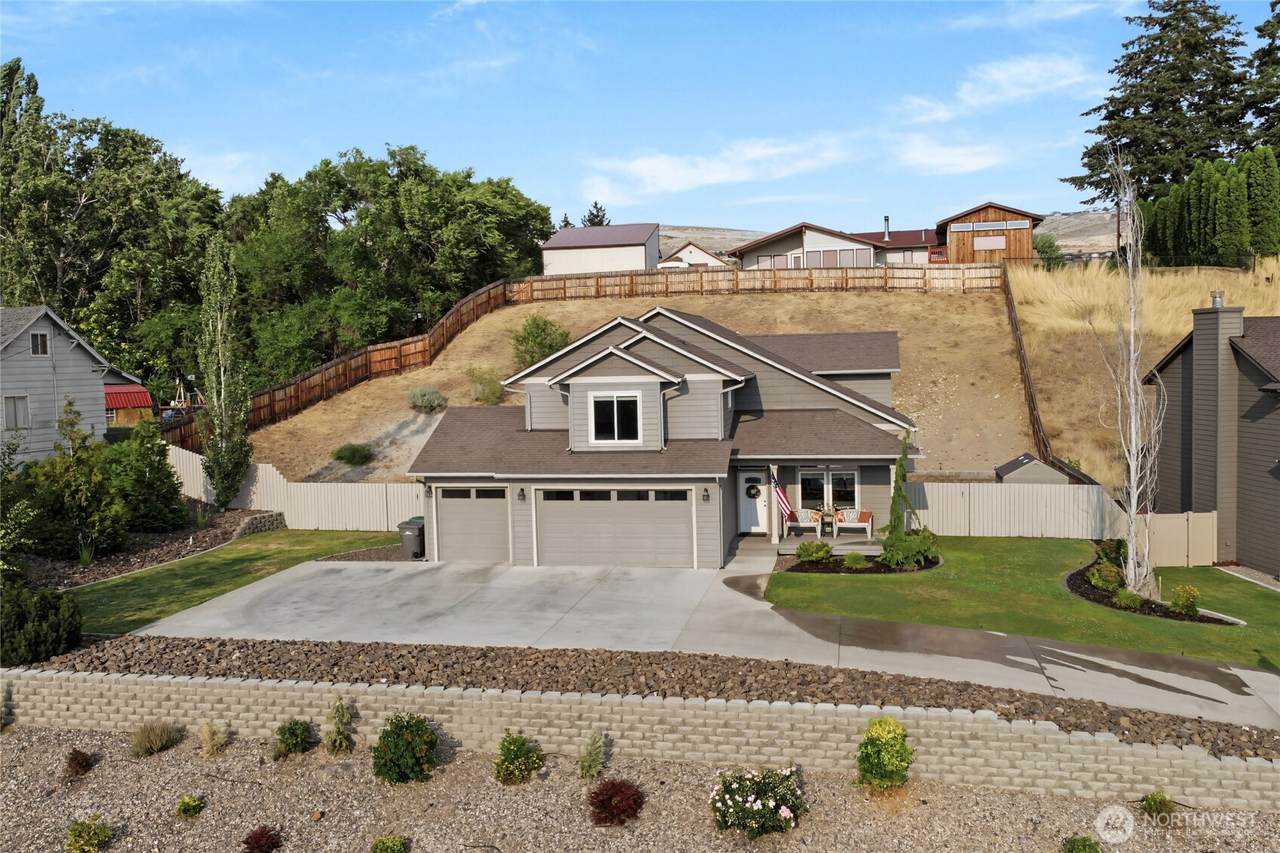 3143 Delcon Court - Photo 1