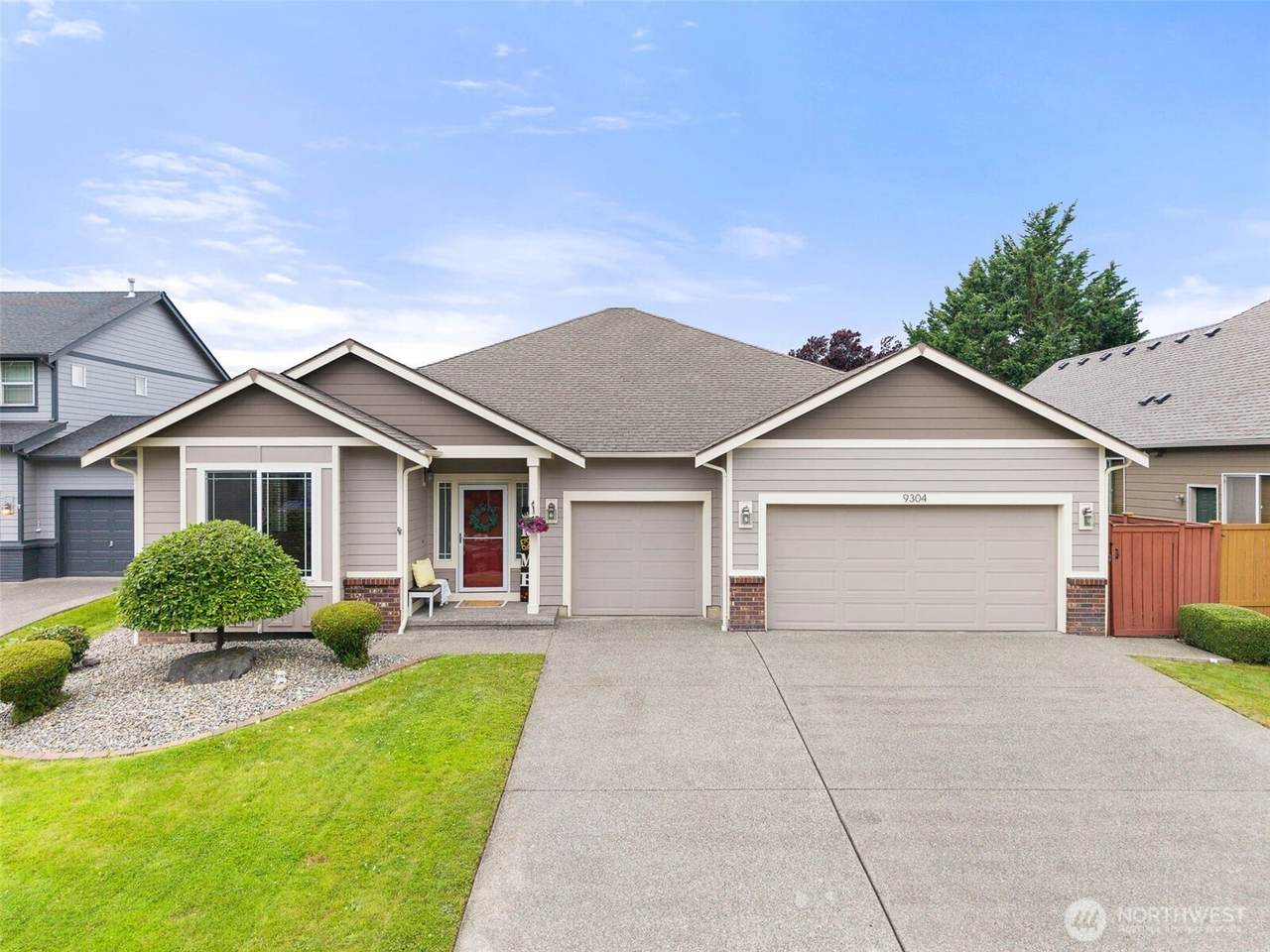 9304 229th Avenue - Photo 1