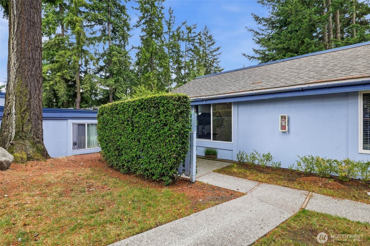 https://bt-photos.global.ssl.fastly.net/nwmls/1280_boomver_1_2538287-1.jpg
