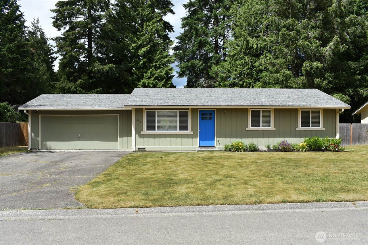 348 Holly Leaf Lane - Photo 1
