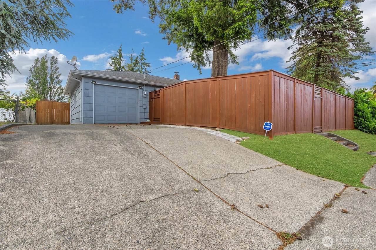 1812 Sprague Avenue - Photo 1