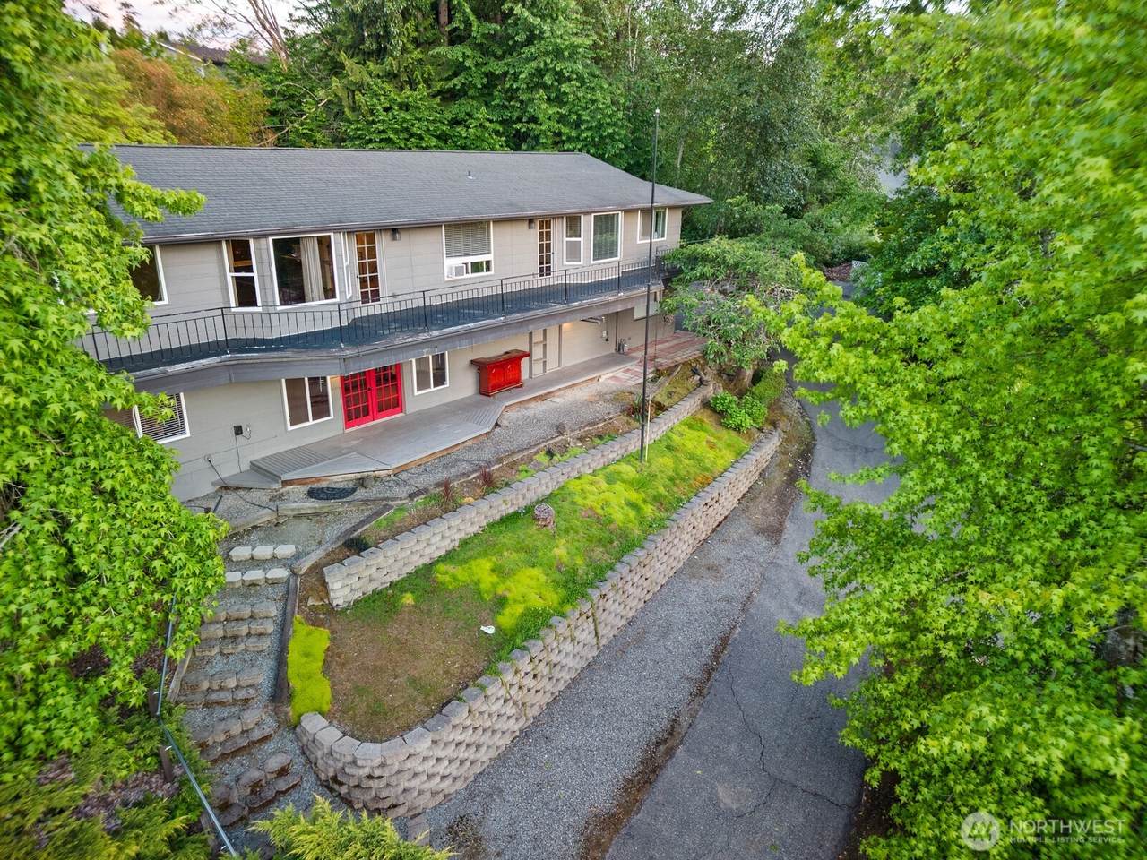 1531 Vista Drive - Photo 1