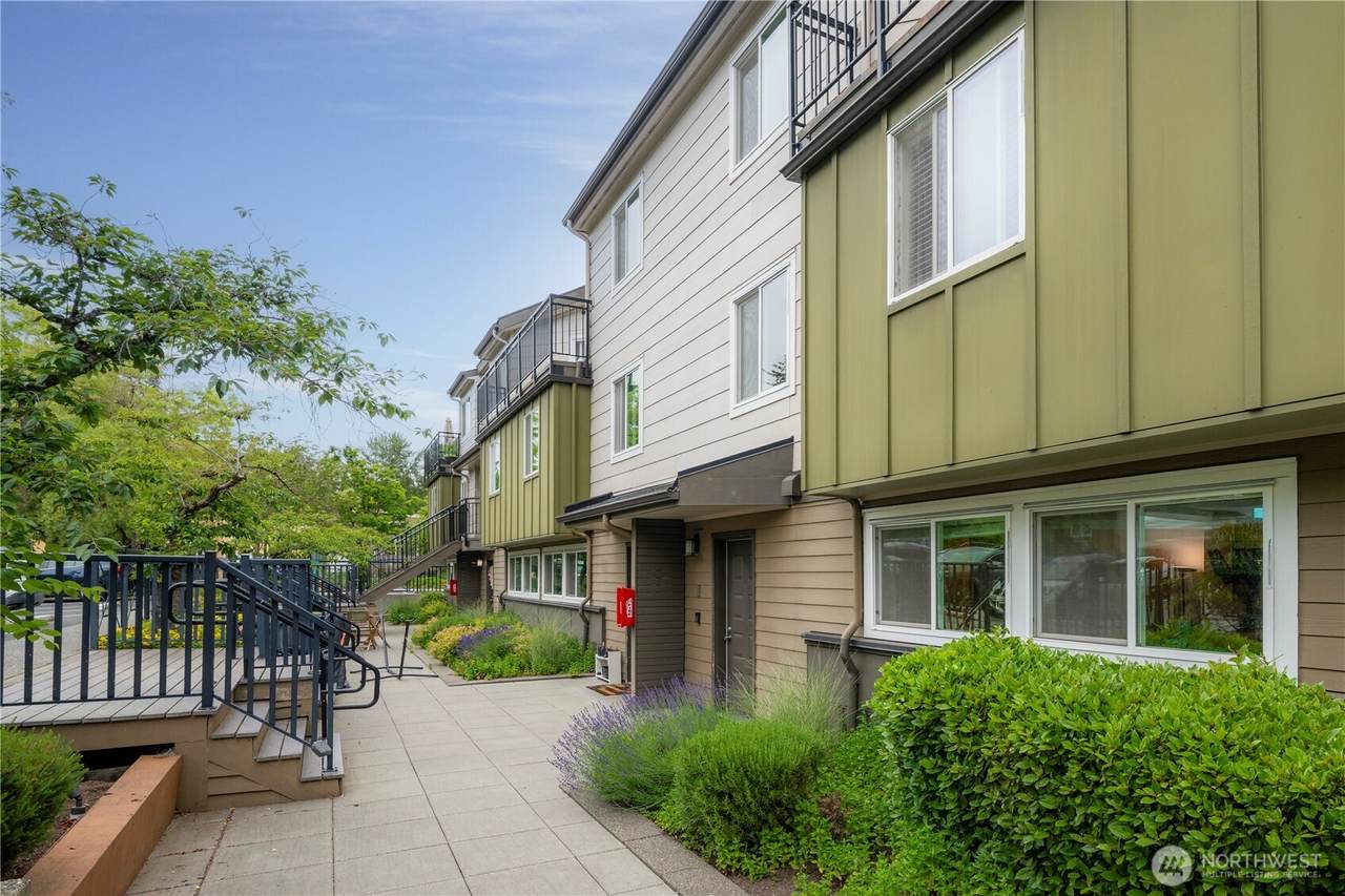 15827 Leary Way - Photo 1