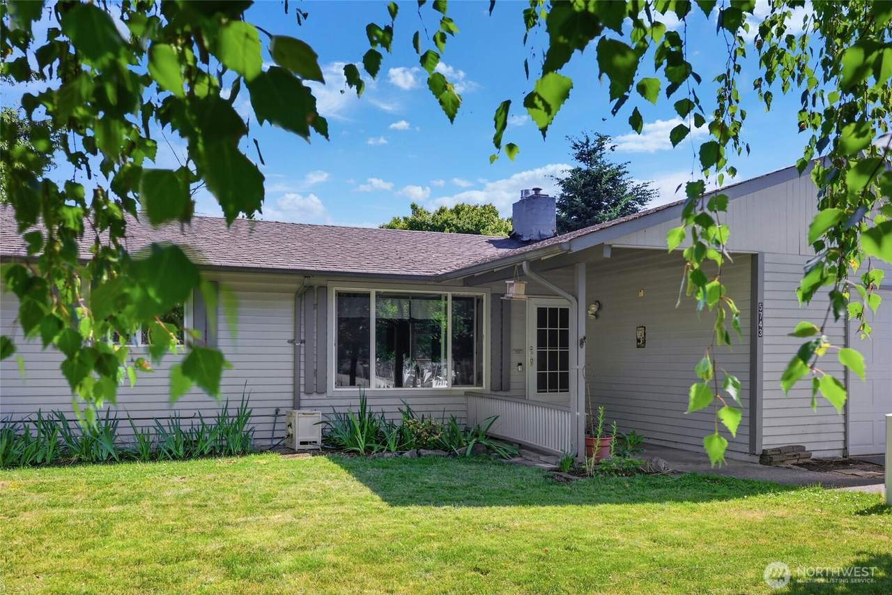 5743 39th Avenue - Photo 1