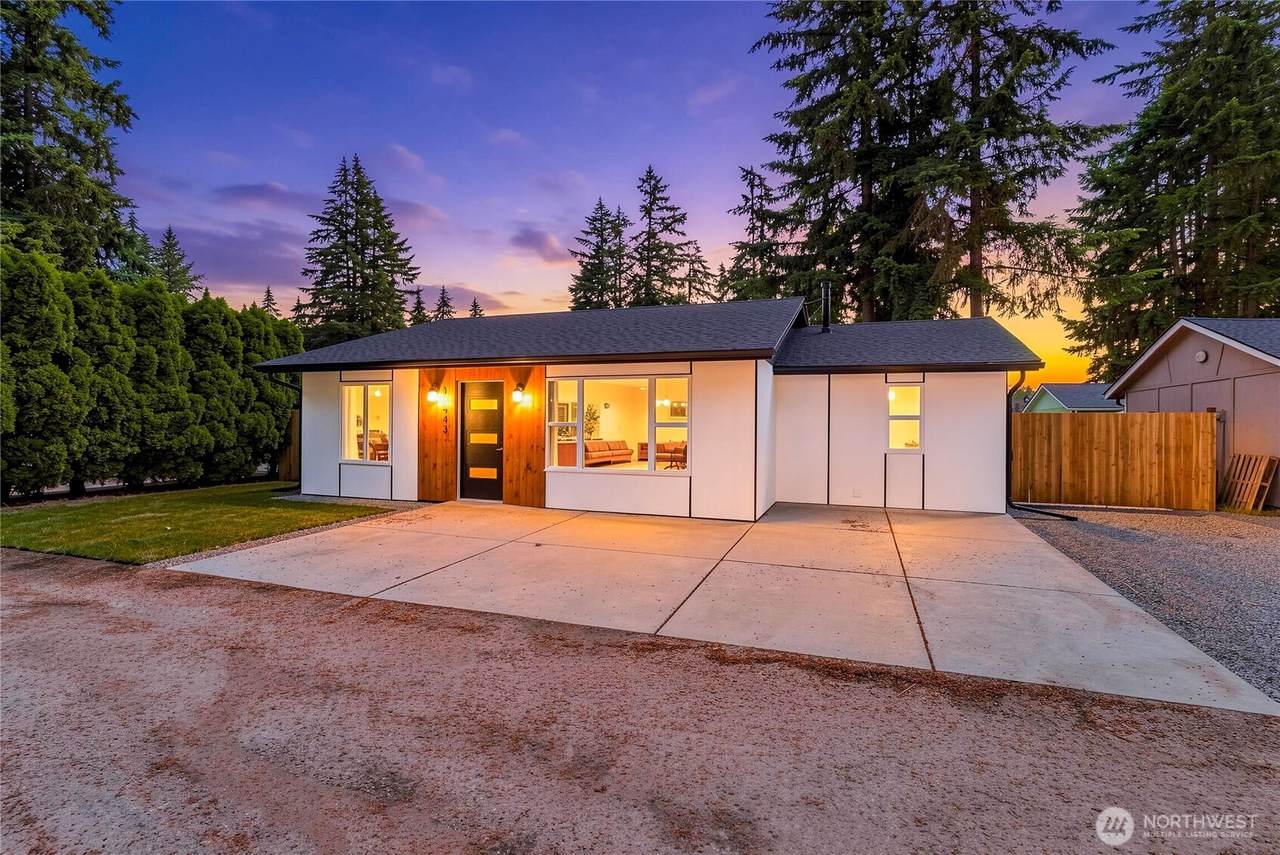 19443 267th Street - Photo 1