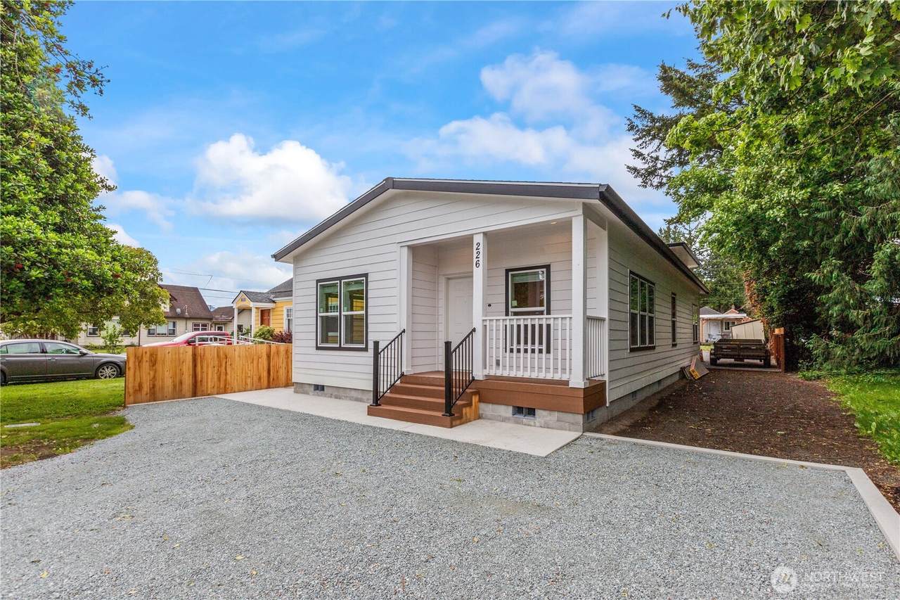 226 Orange Avenue - Photo 1