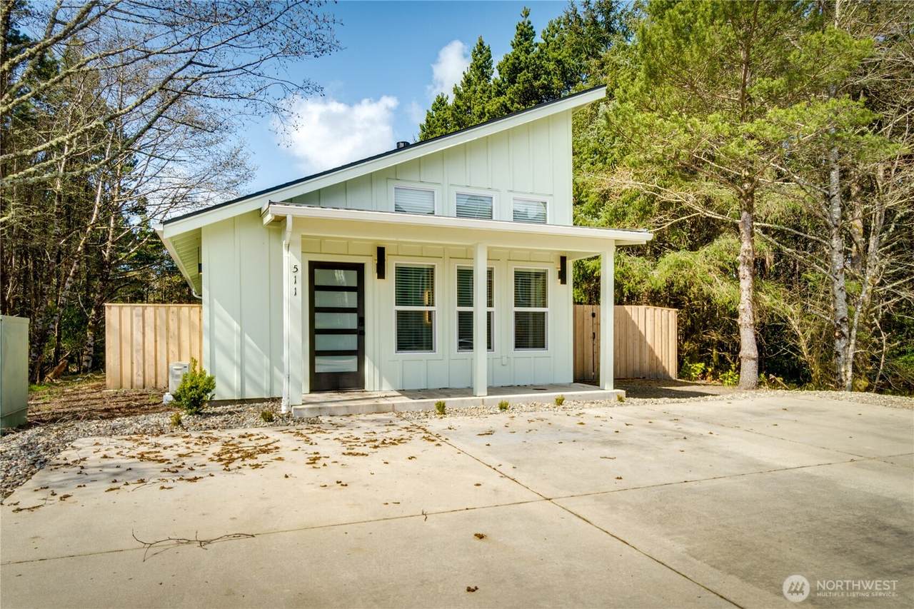 511 Ocean Beach Boulevard - Photo 1