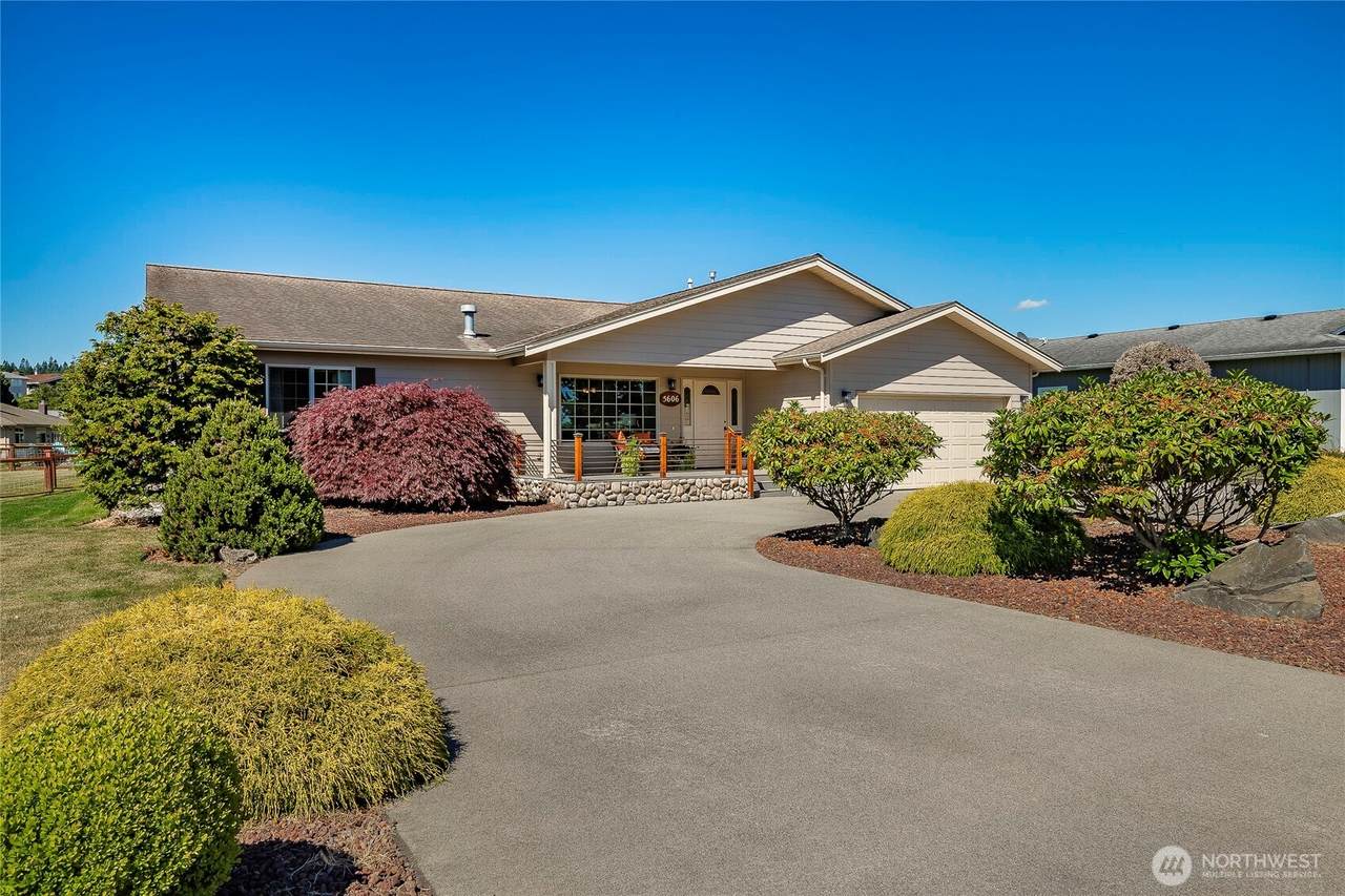 5606 Chehalis Place - Photo 1