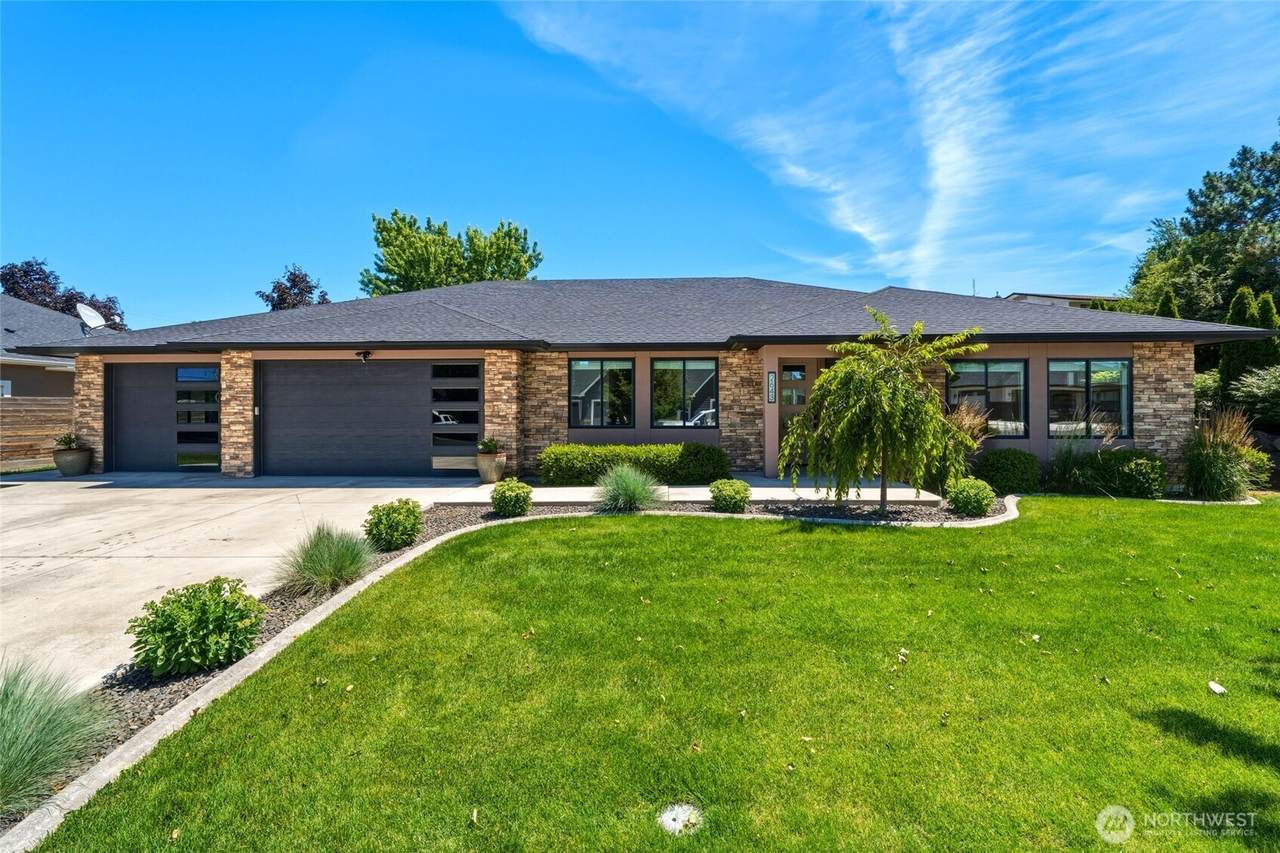 2643 Molten Court - Photo 1