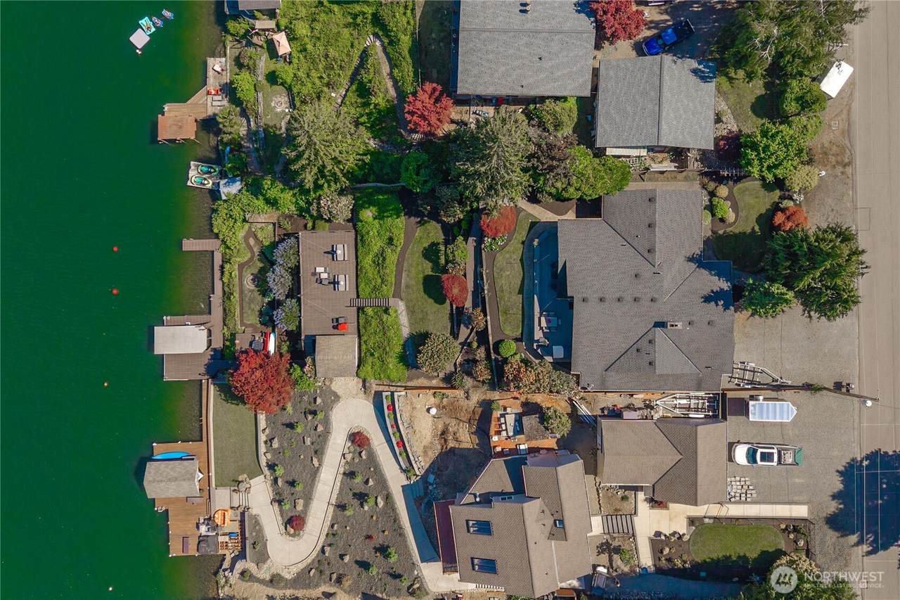 3605 Lakeridge Drive - Photo 1