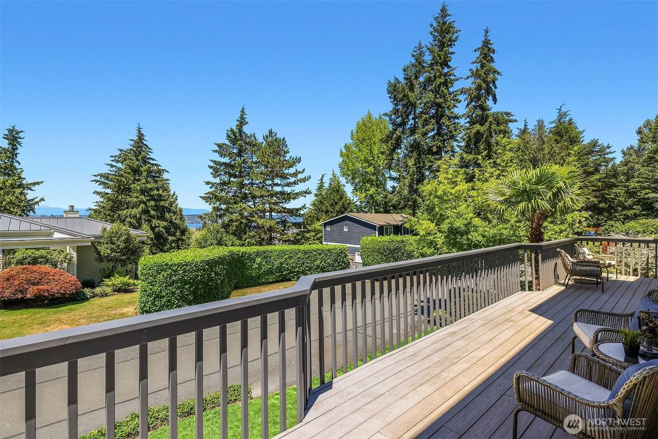 6206 114th Avenue - Photo 1
