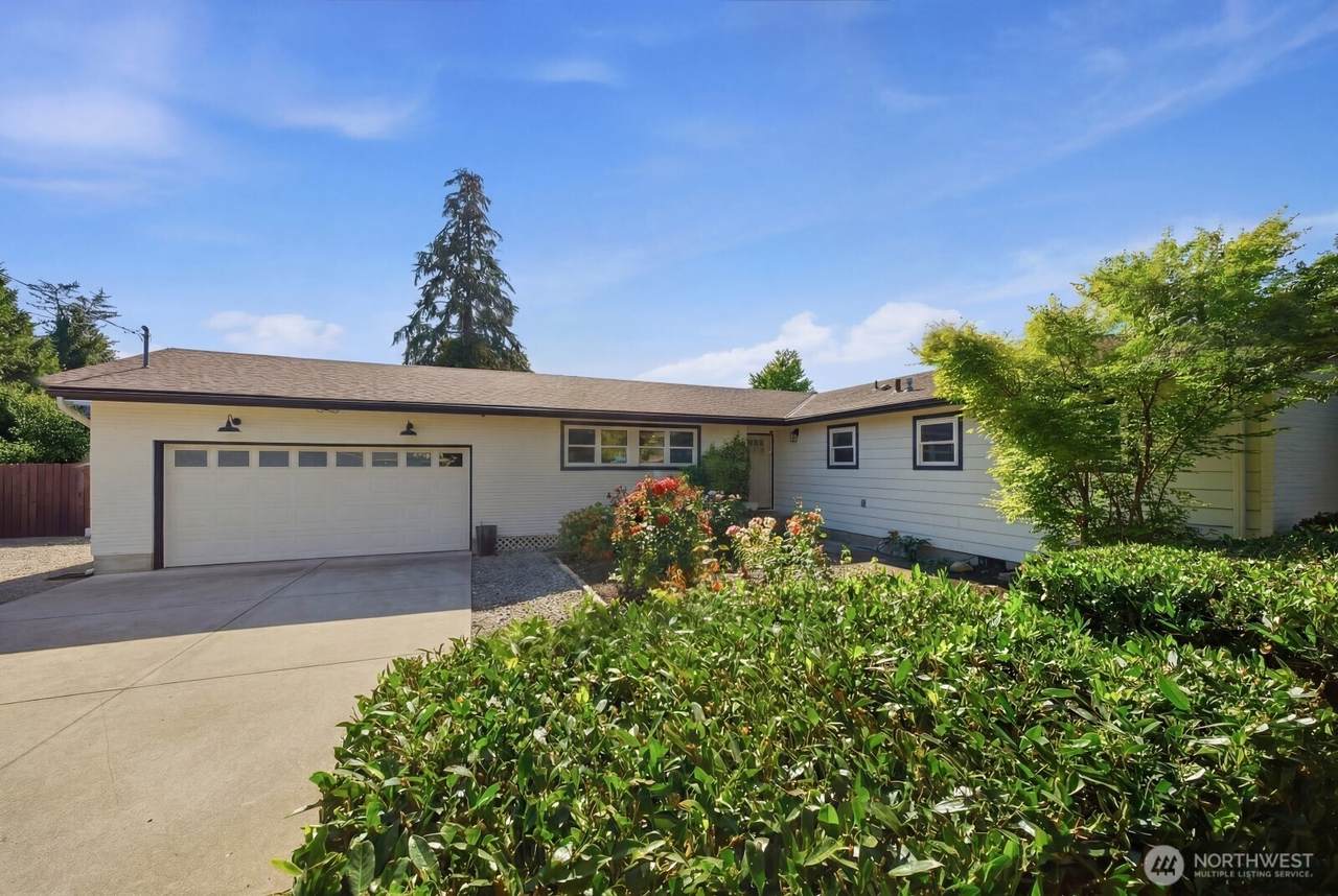 4232 332nd Avenue - Photo 1