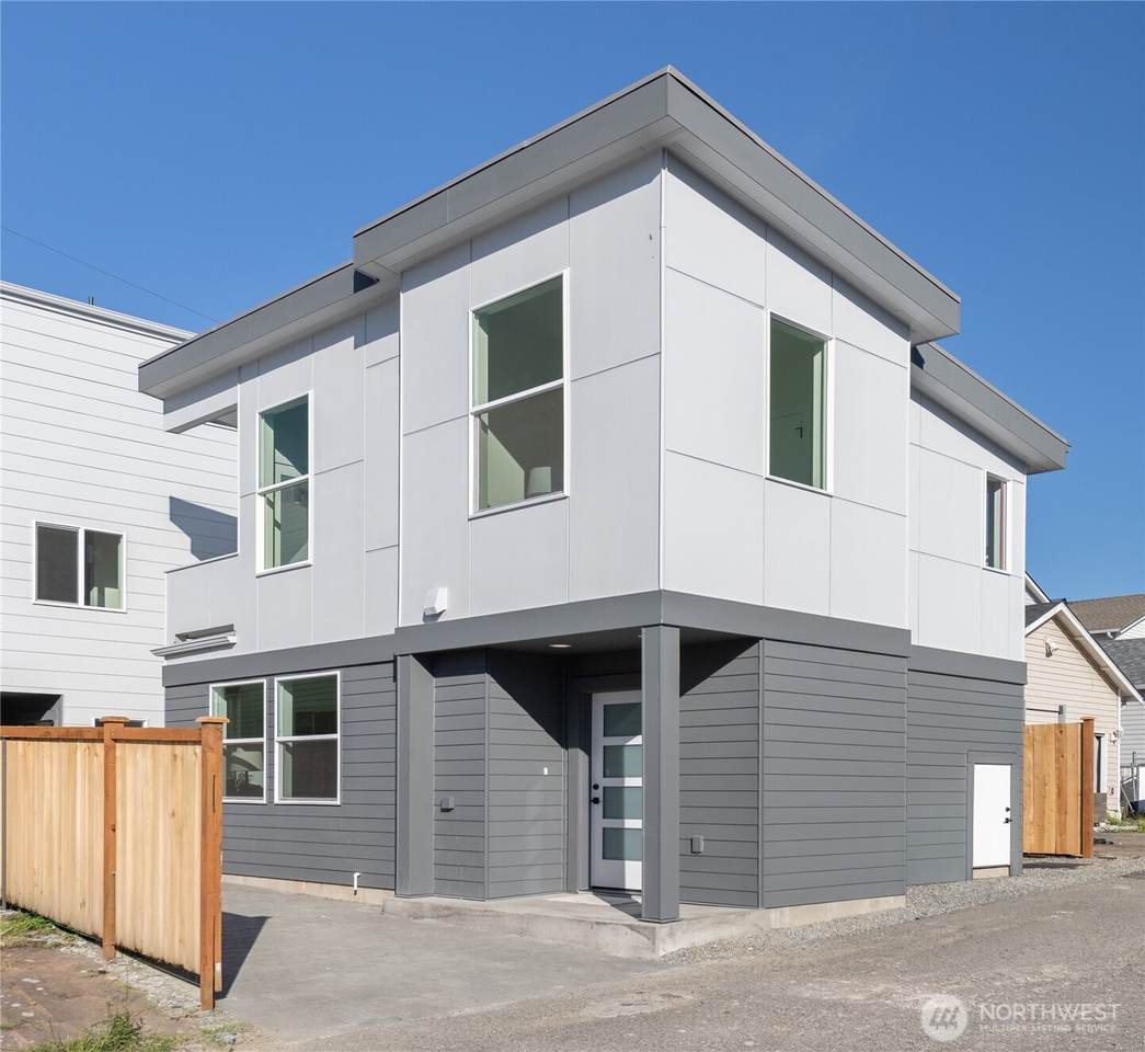 9321 Marcus Avenue - Photo 1