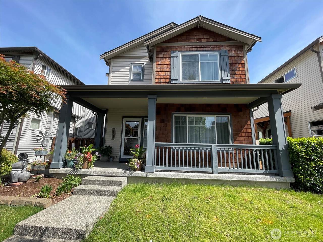 1327 42nd St Ne - Photo 1