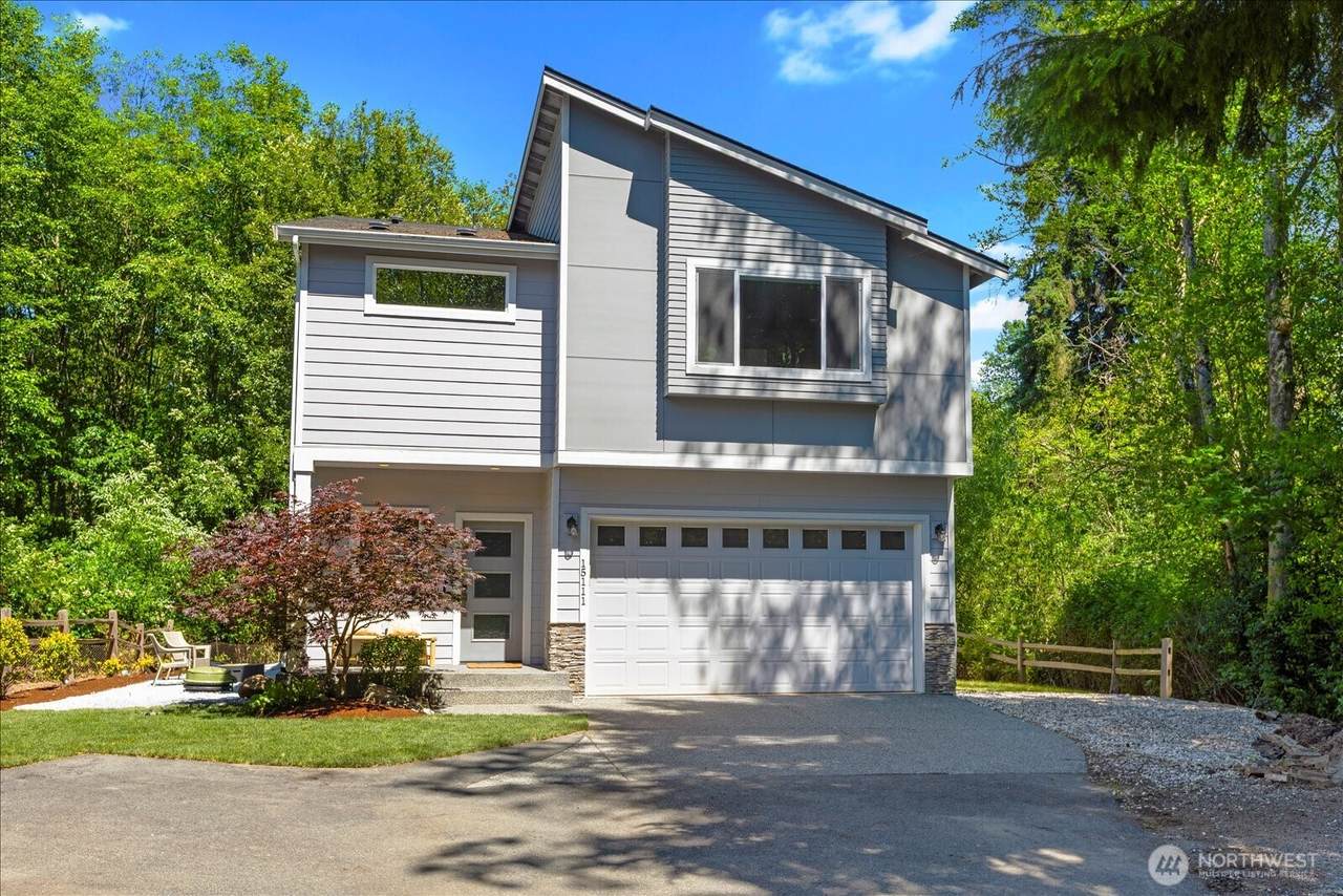 15111 Manor Way - Photo 1