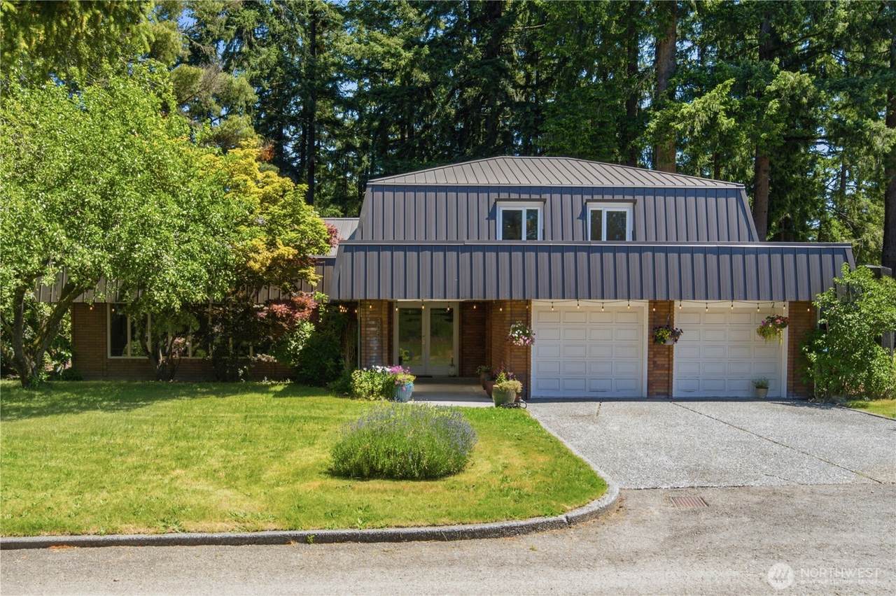 3050 Mullenix Road - Photo 1