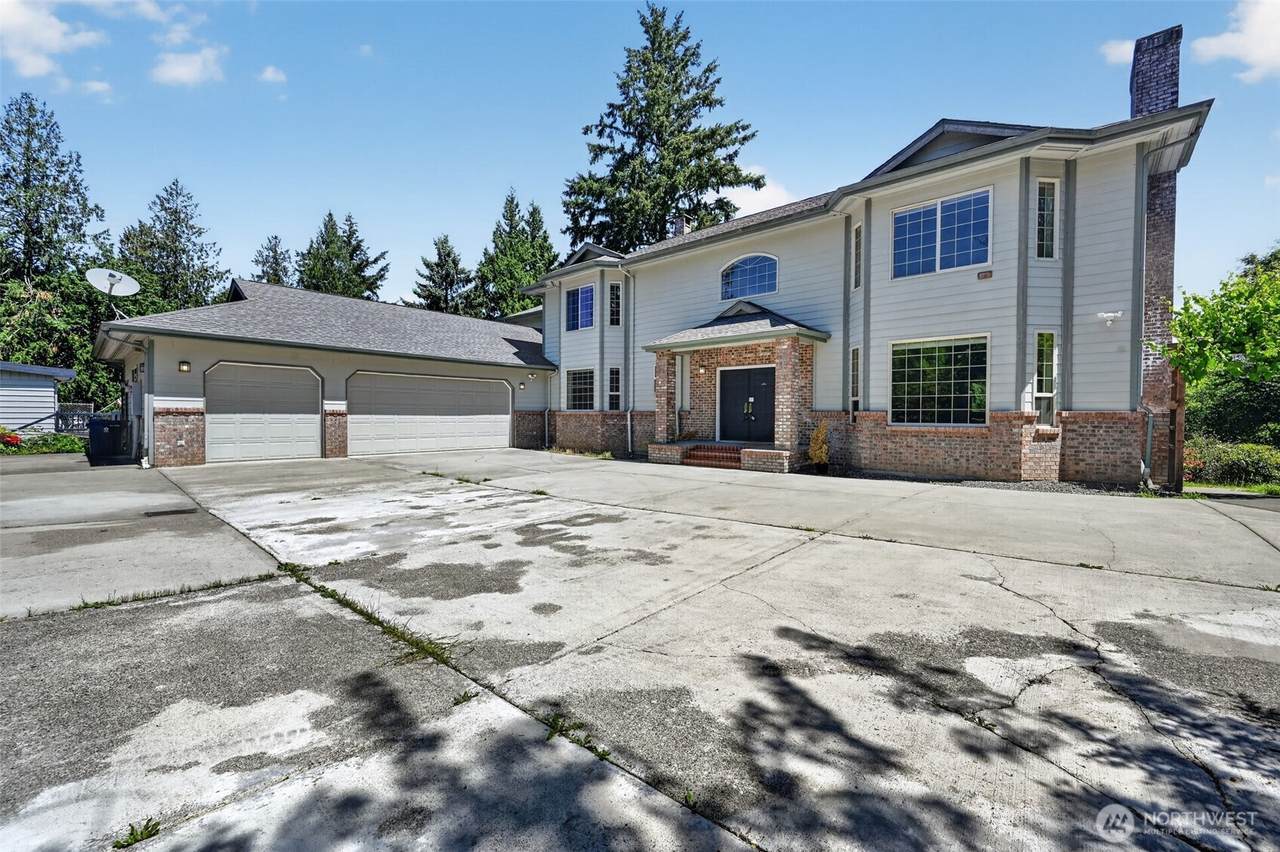 18432 Lake Desire Drive - Photo 1