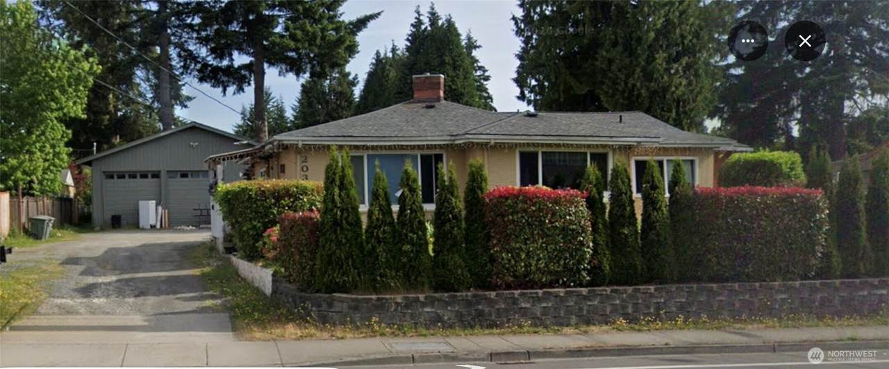 203 112th Street - Photo 1