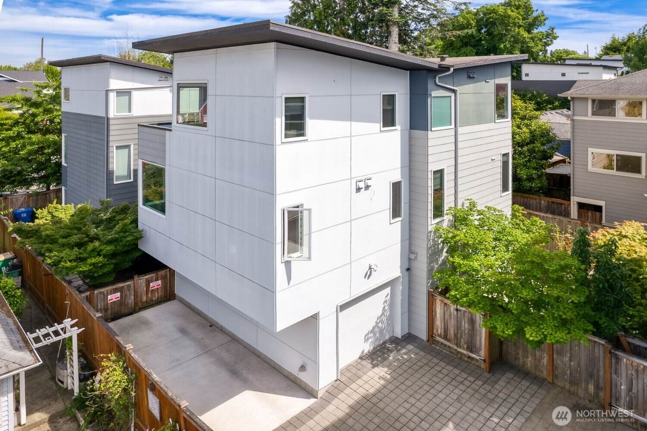 6533 34th Avenue - Photo 1