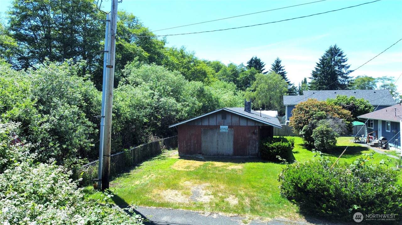 813 Exchange Street - Photo 1