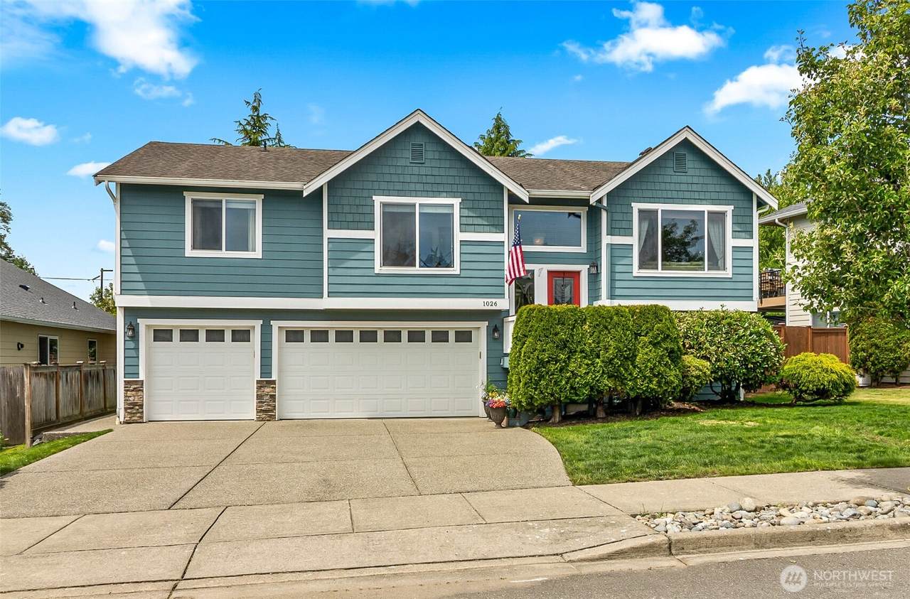 1026 Alger Place - Photo 1