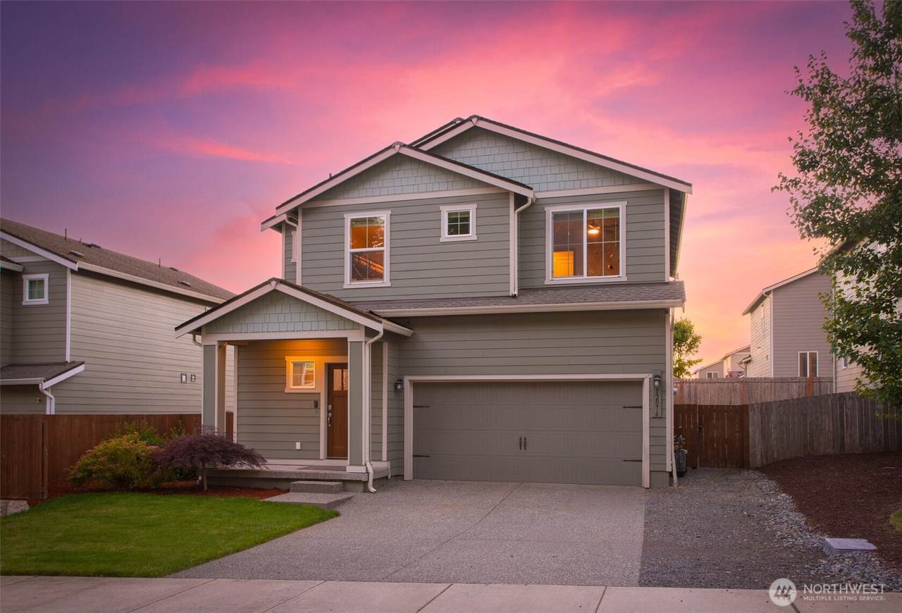 12074 319th Avenue - Photo 1