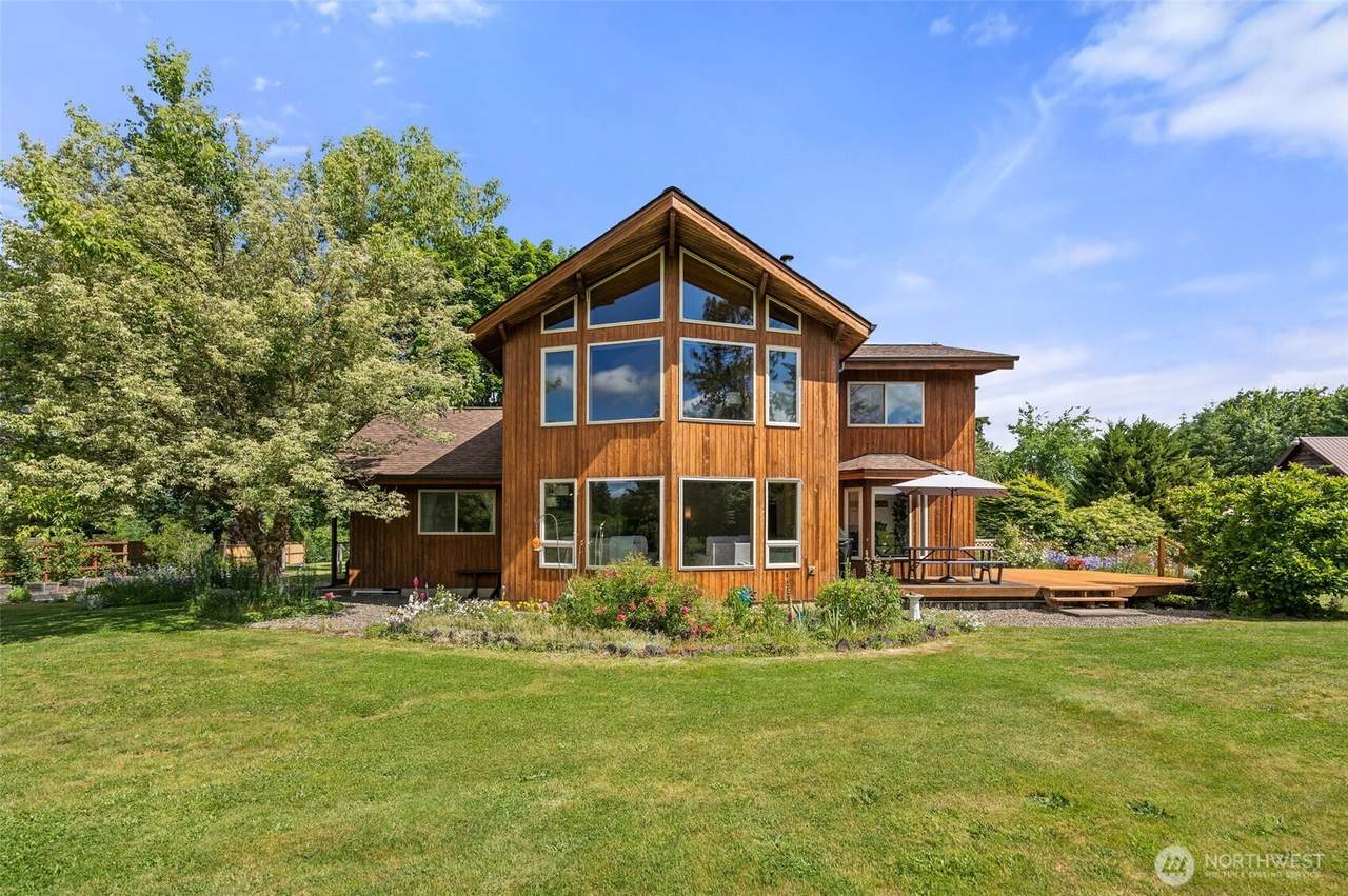 1090 Middle Fork Road - Photo 1