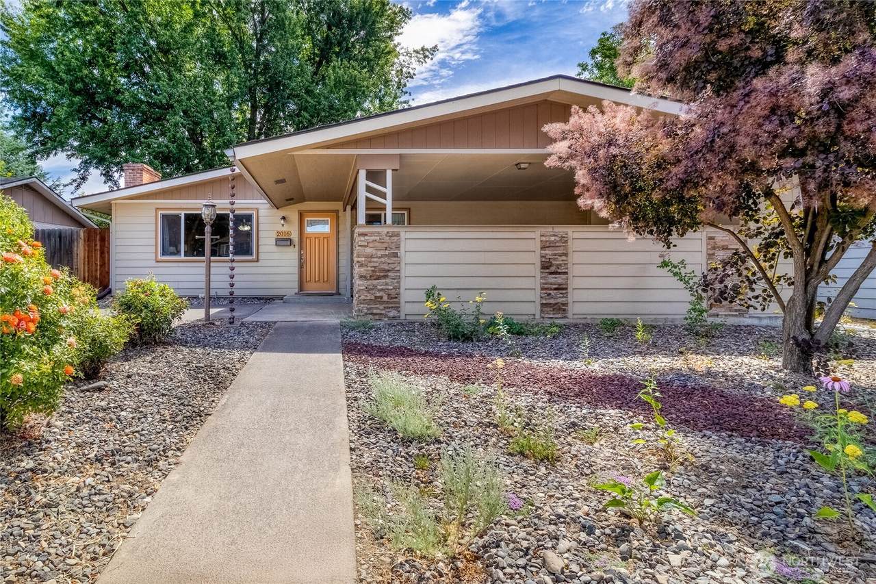 2016 Crawford Drive - Photo 1