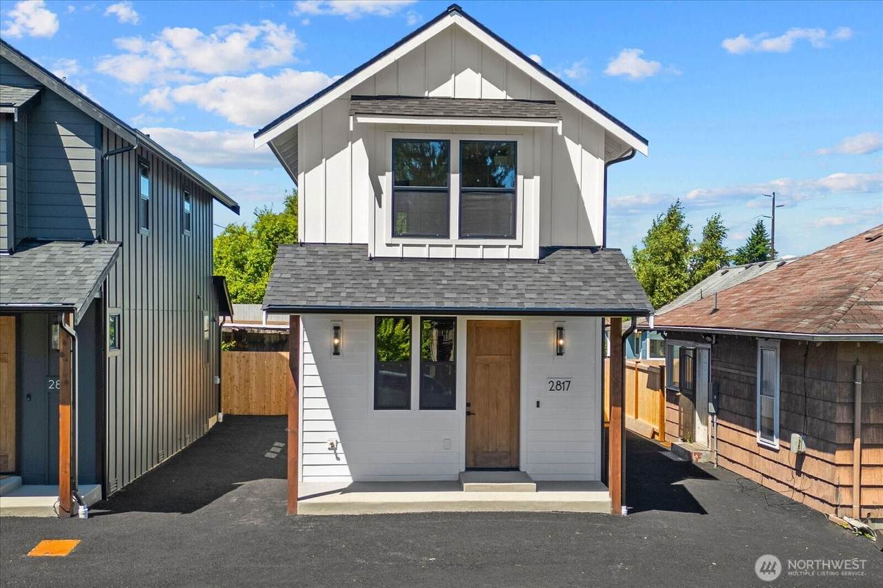2817 25th Street - Photo 1