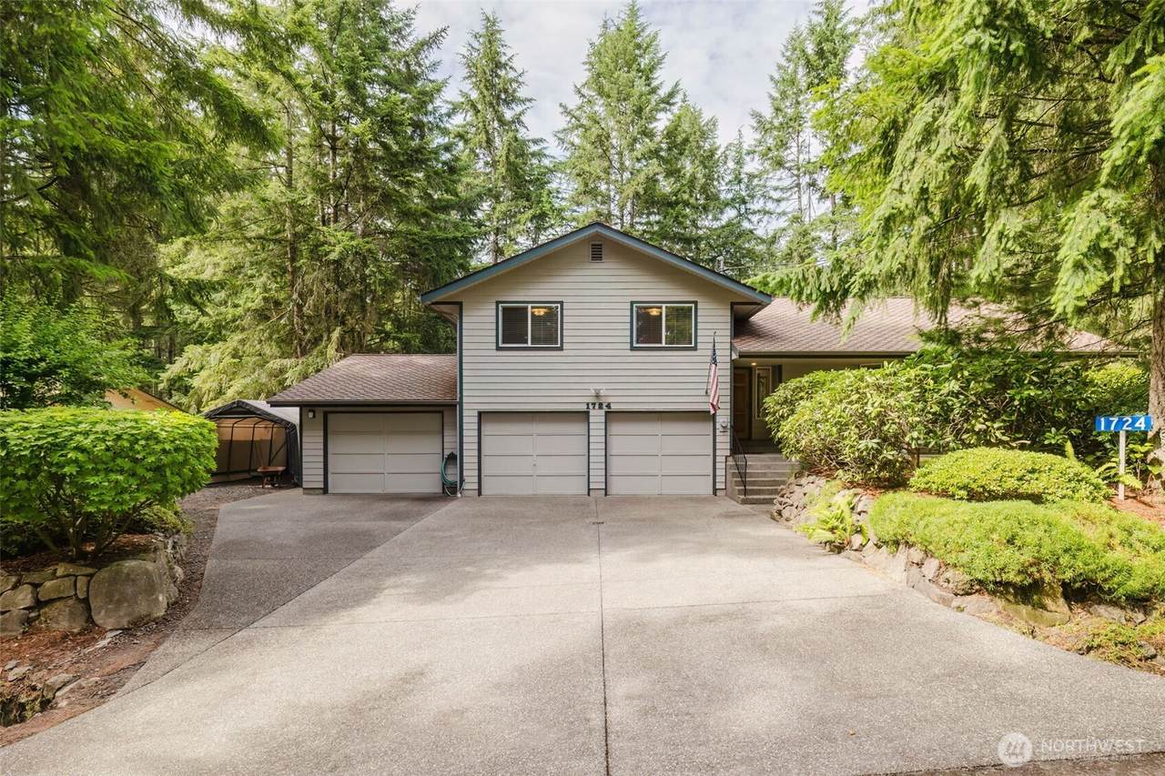 1724 Palmer Lane - Photo 1