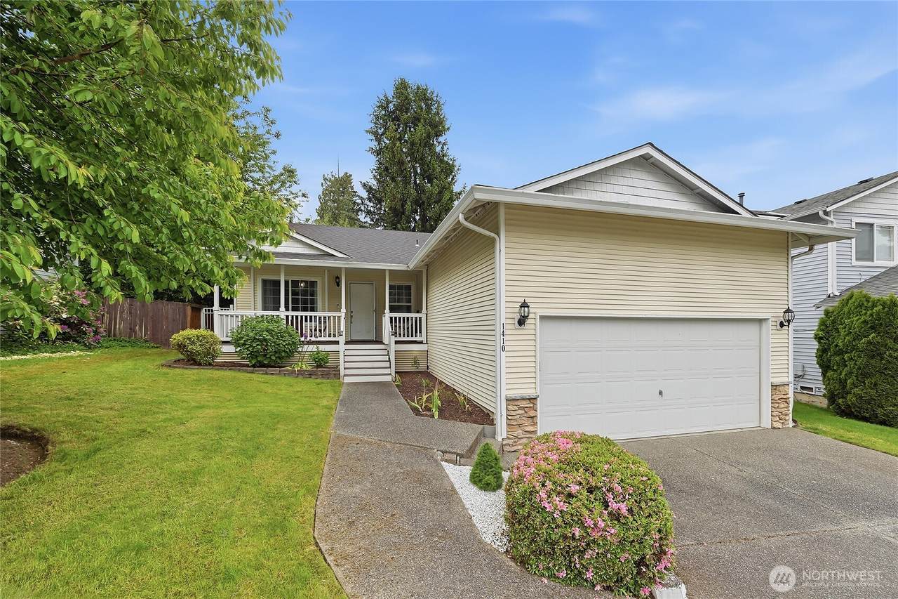 1410 114th Avenue - Photo 1