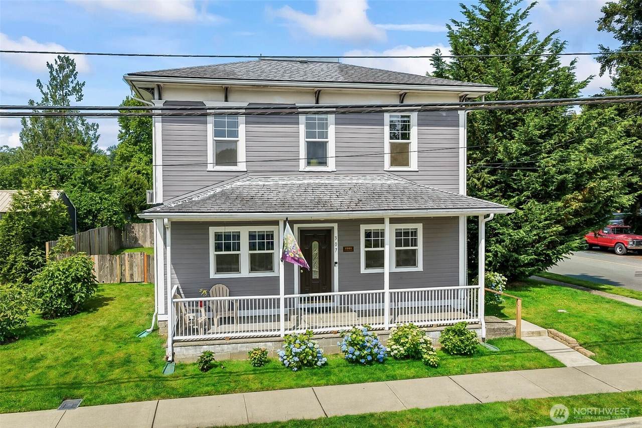 307 3rd Street - Photo 1