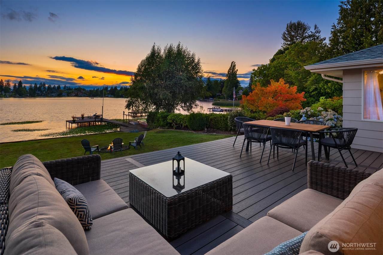 15413 11th Avenue - Photo 1