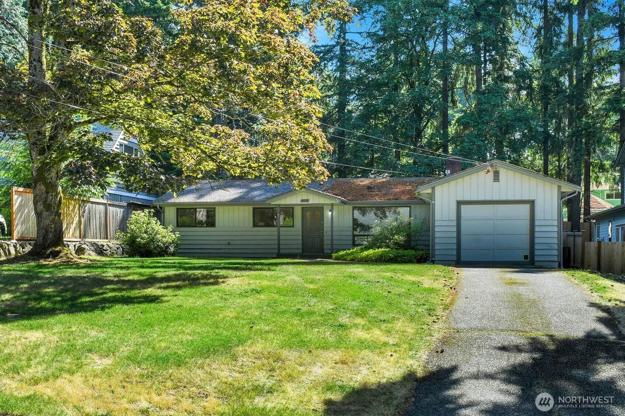 4030 139th Avenue - Photo 1