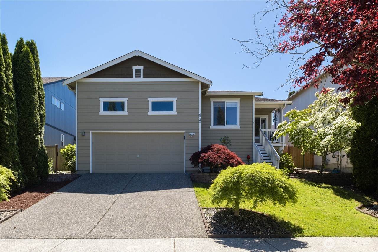 6724 49 Place - Photo 1