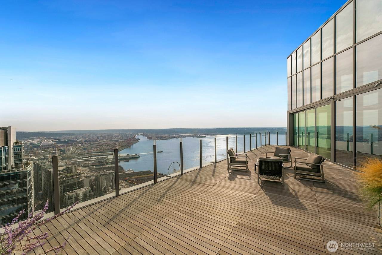 121 Stewart Street - Photo 1
