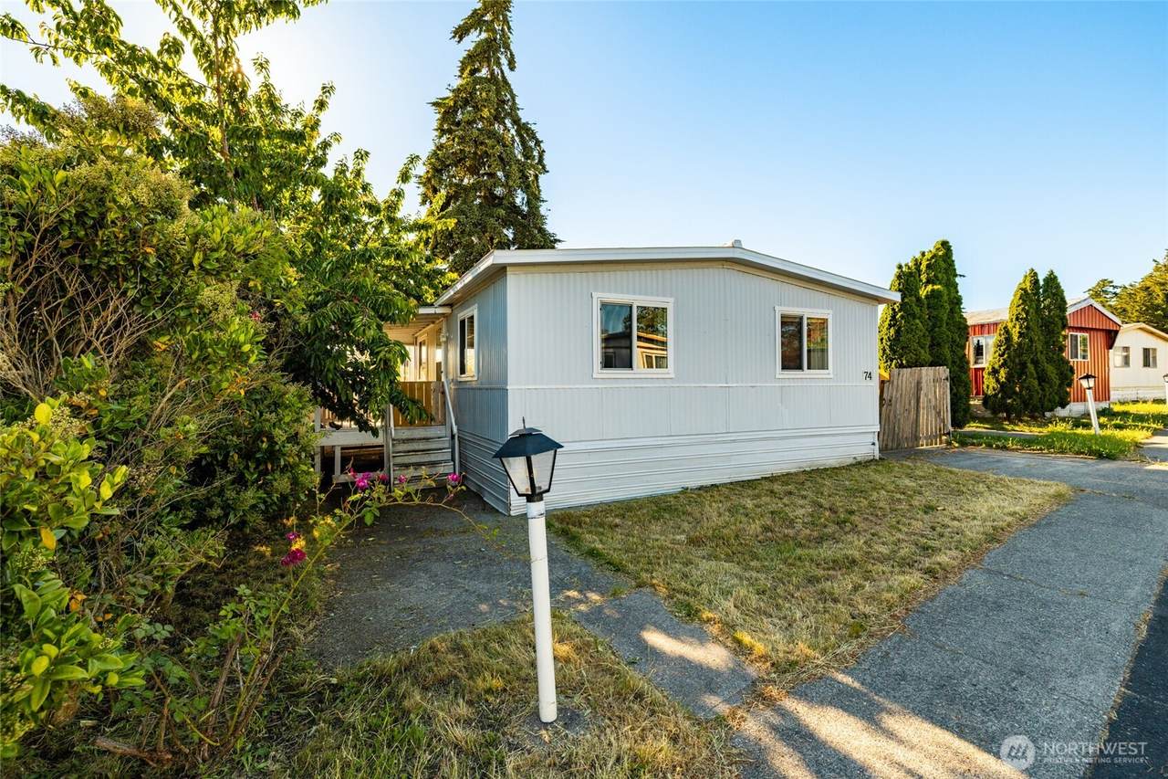 700 Crosby Avenue - Photo 1