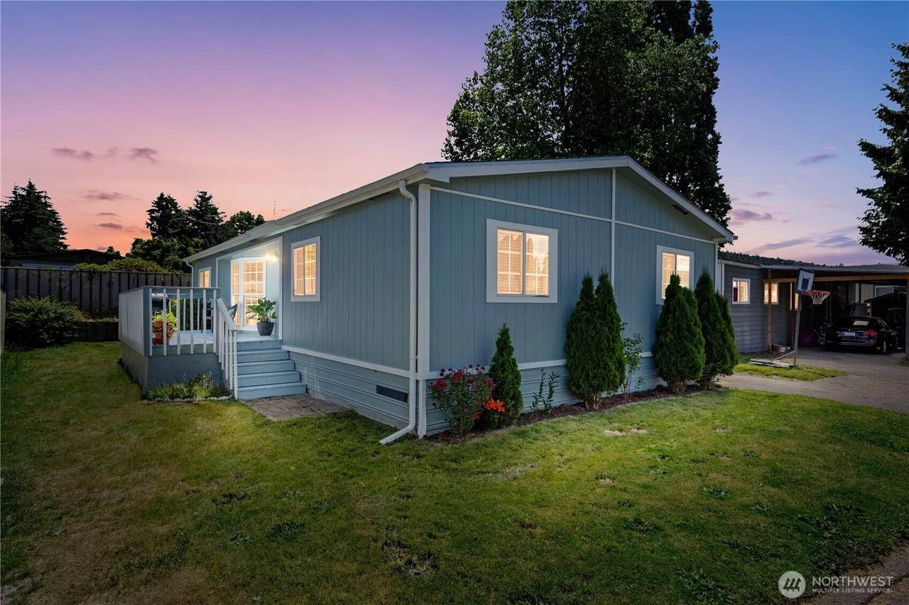 602 29th Street - Photo 1