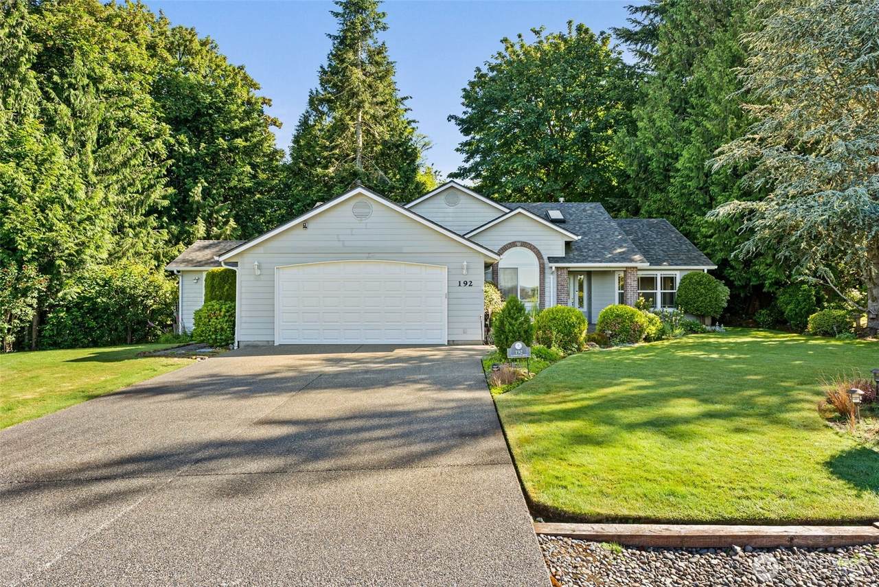 192 Alderwood Drive - Photo 1