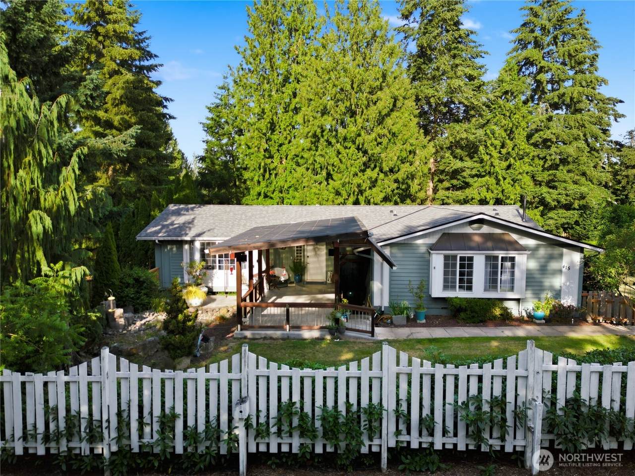 415 118th Avenue - Photo 1