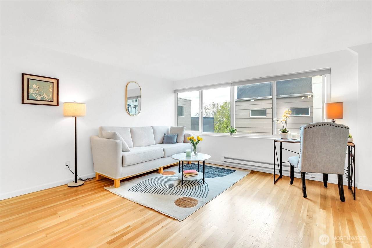 919 2nd Avenue - Photo 1