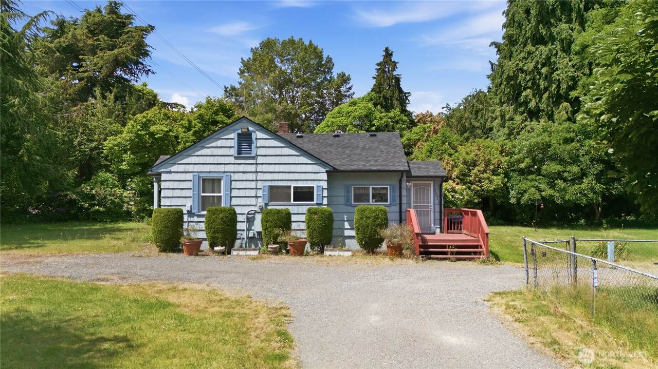 1911 72nd Street - Photo 1