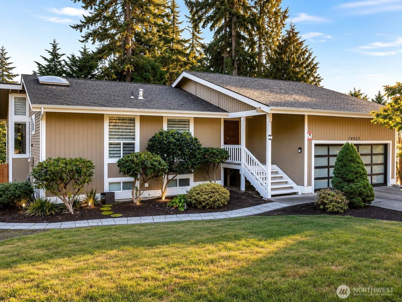 14023 60th Street - Photo 1