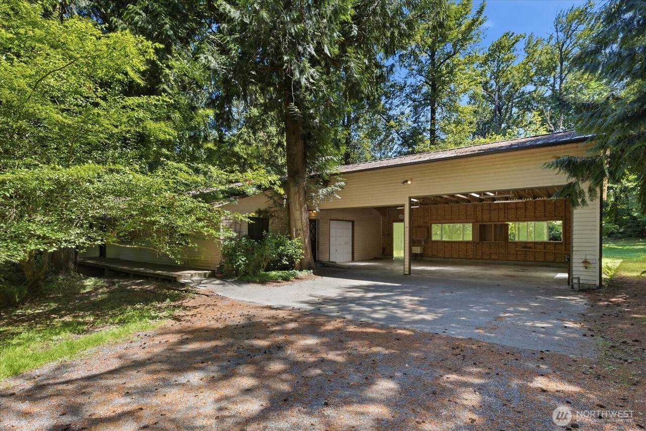 19811 129th Avenue - Photo 1