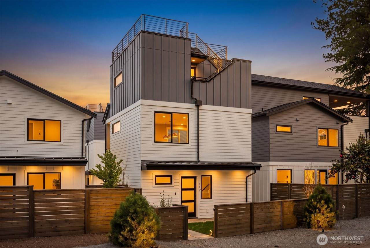 119 112th Street - Photo 1
