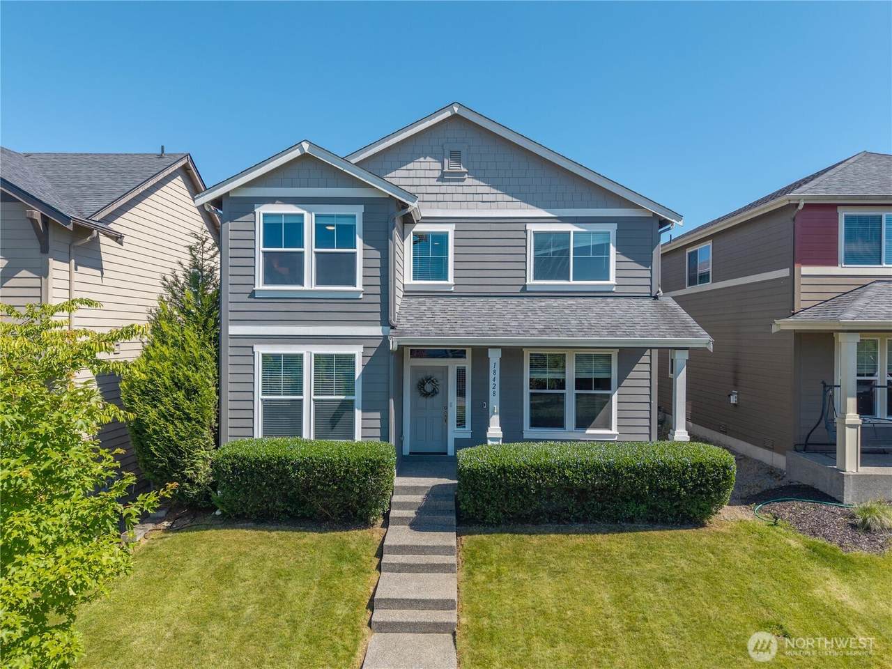 18428 Village Parkway - Photo 1