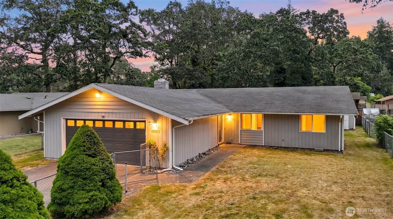 15123 15th Avenue - Photo 1