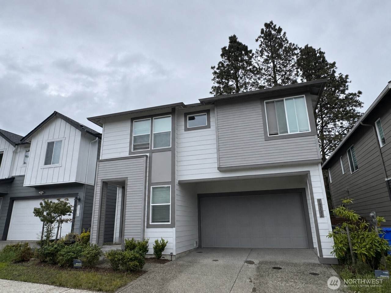 19232 112th Pl Se - Photo 1